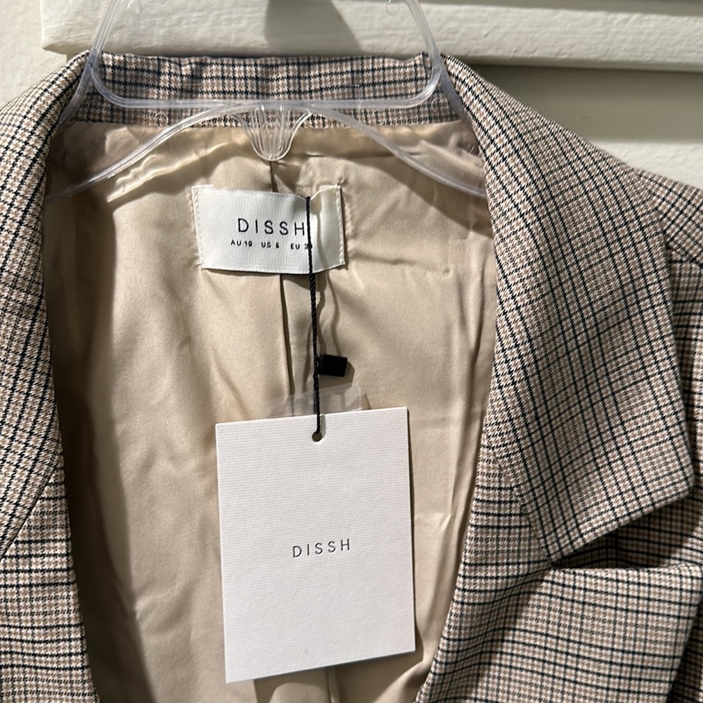 Blazer - Picture 2 of 5